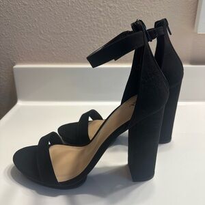 Windsor Black Women's Heels